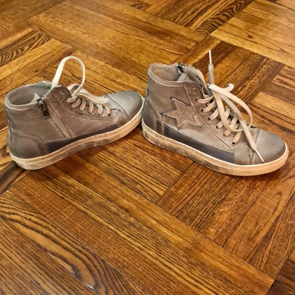 Cuoieria Fiorentina Womens Leather Hightop Sneaker
